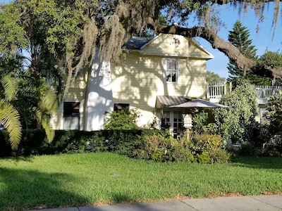 Tarpon Springs Apartment