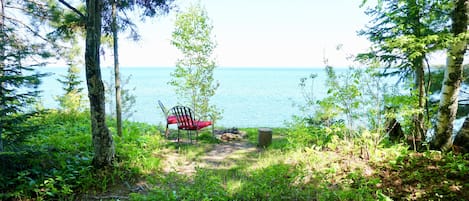 Front row seats for Lake Superior action.