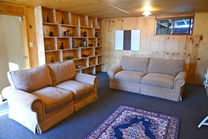 The comfortable lounge is ideal for relaxing