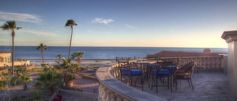 Welcome to Corazon de Cortez on Sandy Beach! The margarita deck.