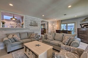 Living Room | Sleeper Sofa | Central A/C & Heating