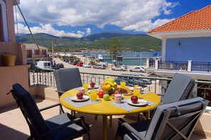 Casa di Vito - Start your day with a healthy Greek breakfast while enjoysea view