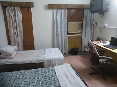 3 Room Set ,w/kitchenette and Shared Bath Near Downtown(City Centre) Chandigarh