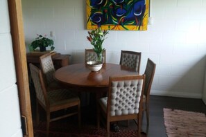 dining room/ kitchen