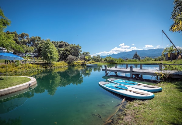 Lake/Pool
