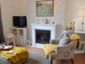 Cosy living room | Sonny Cottage, Garnant, near Ammanford