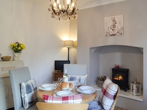 Dining room | Sonny Cottage, Garnant, near Ammanford