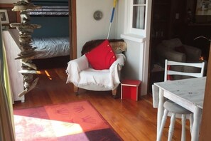 Entry / Sun Room