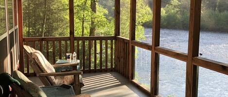 Screened in porch 
