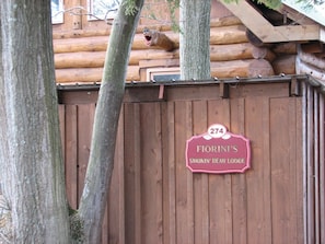 Smokin Bear Lodge