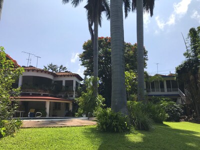 Bungalow Oasis, cómodo espacio en un hermoso jardín con alberca