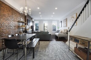 Living Room with Daybed and Desk