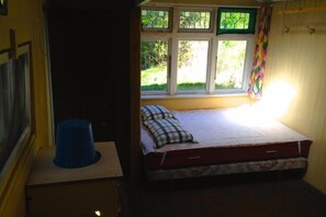 Queen bed