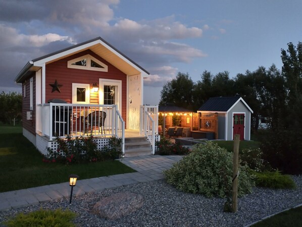 Prairie Rose Cottage