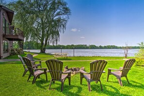 Outdoor Space | Fire Pit | Lake Access