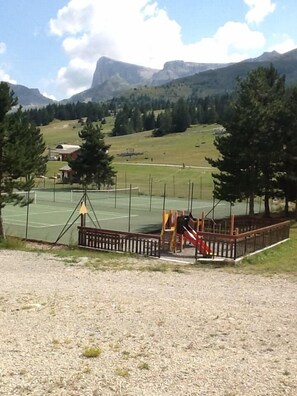 Sport court