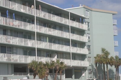 Direct Oceanfront Updated Studio w/180 degree view of the ocean and beach