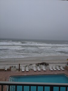 Direct Oceanfront Updated Studio w/180 degree view of the ocean and beach