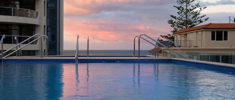 Roof Top Pool View