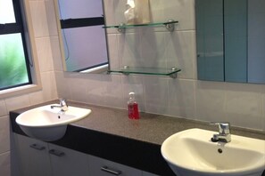 Master Bedroom Ensuite