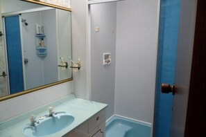 Upstairs bathroom
