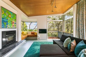 Lounge area