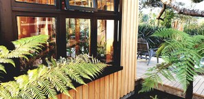 Beautifully landscaped private retreat