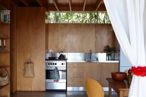 Kitchen/ living