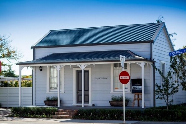 Coghill Cottage