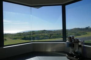 Cooking with views