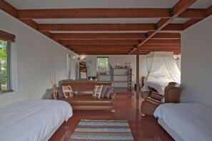 Main Bedroom studio