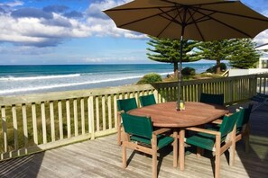 Deck dining looking toward Tauranga