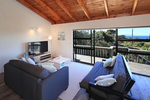Church Bay Views - lounge