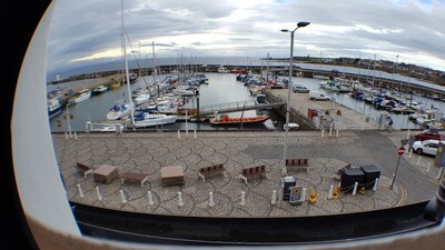 Sehr attraktive Ferienwohnung– umwerfender Blick auf den Hafen