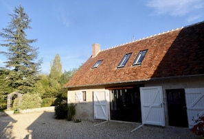 Main Facade on Courtyard, Garden in the Background