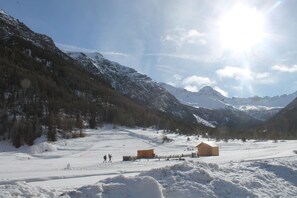 Snow and ski sports