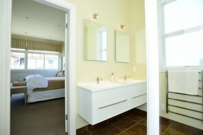 Bathroom 1 Semi Ensuite