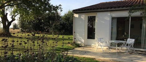 maisonnette et son jardin