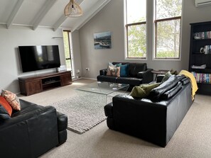 Lounge - great tv and lots of seating