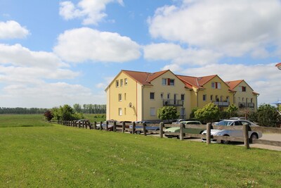 Ruhig und doch zentral, mit direktem Panoramablick auf das Naturschutzgebiet