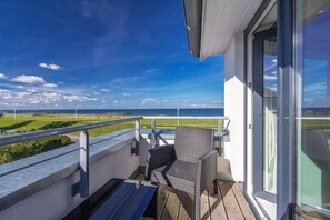 Herrlicher Westbalkon mit Meerblick