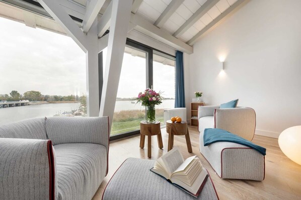 Sea-Lounge mit Panormablick - OG