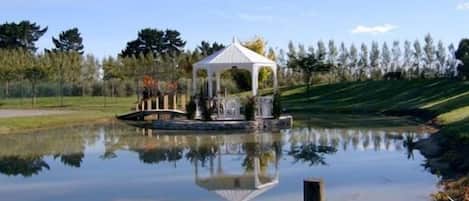 Our Pond & Summerhouse  OliveGroveCottageChristchurch@g mail.com