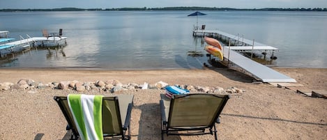 Littlemaccottagebeachchairs