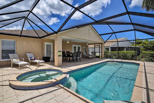 Bradenton Vacation Rental | 4BR | 2BA | 2,650 Sq Ft | Step-Free Access