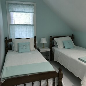 Twin Bedroom