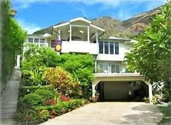 Award Winning Hawaii's Hidden Hideaway B&B