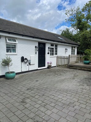 Ashfield Lodge