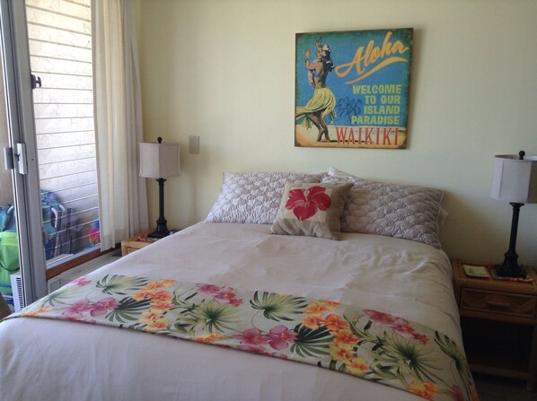 New queen size bed. All new sheets and comforter