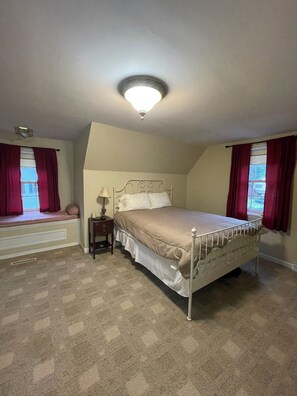 Bedroom #2 Queen Bed